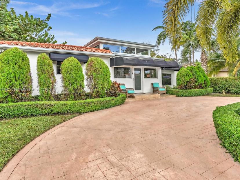 Picture of 7504 Hispanola Ave, North Bay Village FL 33141