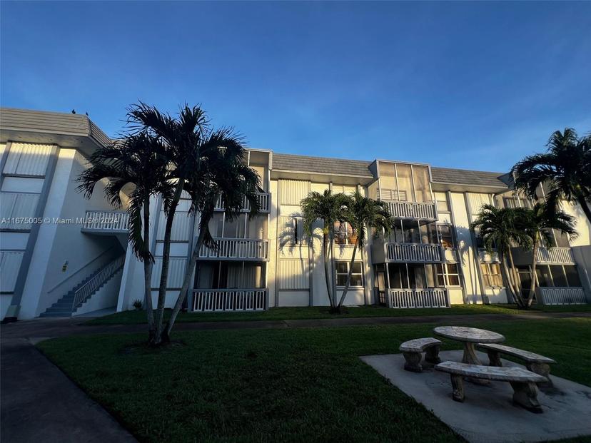 Picture of 6701 NW 169Th St # B203, Hialeah FL 33015