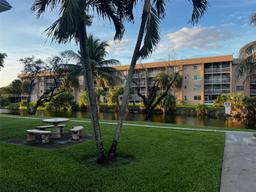Picture of 6701 NW 169Th St # B203, Hialeah, FL 33015