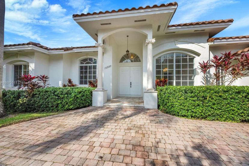 Picture of 15280 SW 89Th Ave, Palmetto Bay FL 33157