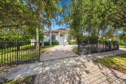 Picture of 15280 SW 89Th Ave, Palmetto Bay, FL 33157
