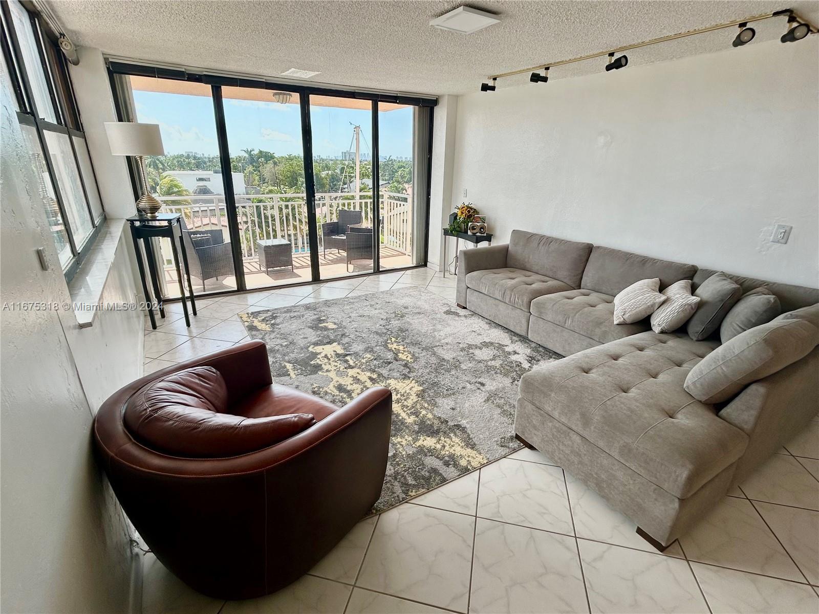 Picture of 2450 NE 135Th St # 401, North Miami, FL 33181