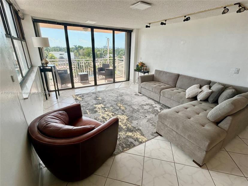 Picture of 2450 NE 135Th St # 401, North Miami FL 33181
