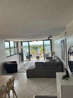 Picture of 2450 NE 135Th St # 401, North Miami, FL 33181