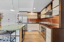 Picture of 2155 Washington Ct # 210, Miami Beach, FL 33139