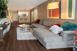 Picture of 1681 NW 70Th Ave # 306, Plantation, FL 33313