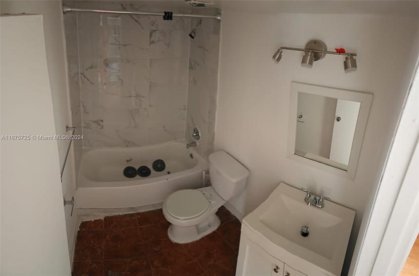 Picture of 488 NW 165Th St Rd # 509, Miami FL 33169