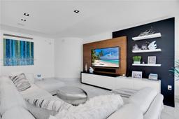 Picture of 6801 Collins Ave, Miami Beach, FL 33141