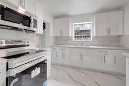 Picture of 156 NW 88Th St, El Portal, FL 33150