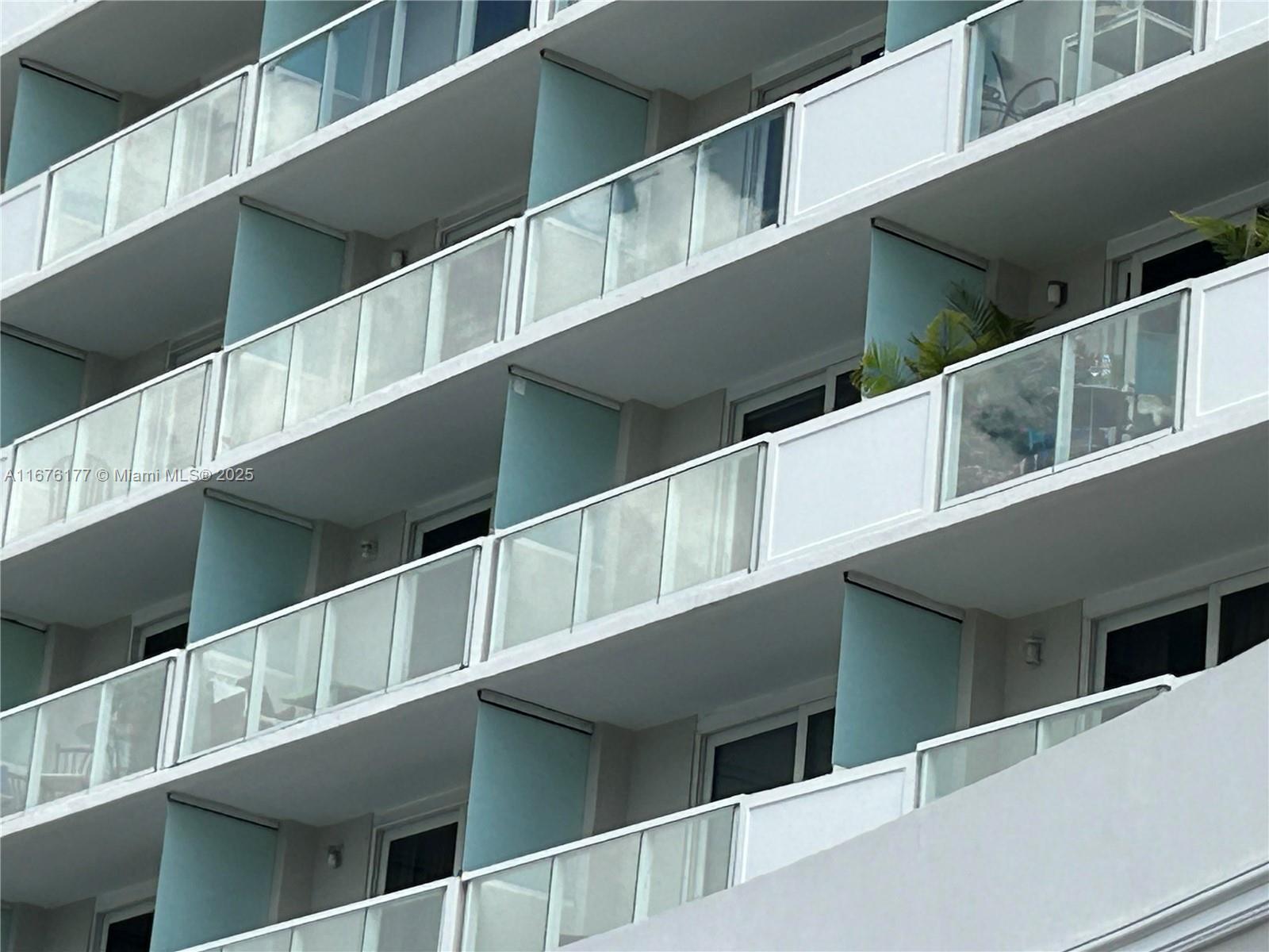 Picture of 19201 Collins Ave # 436, Sunny Isles Beach, FL 33160