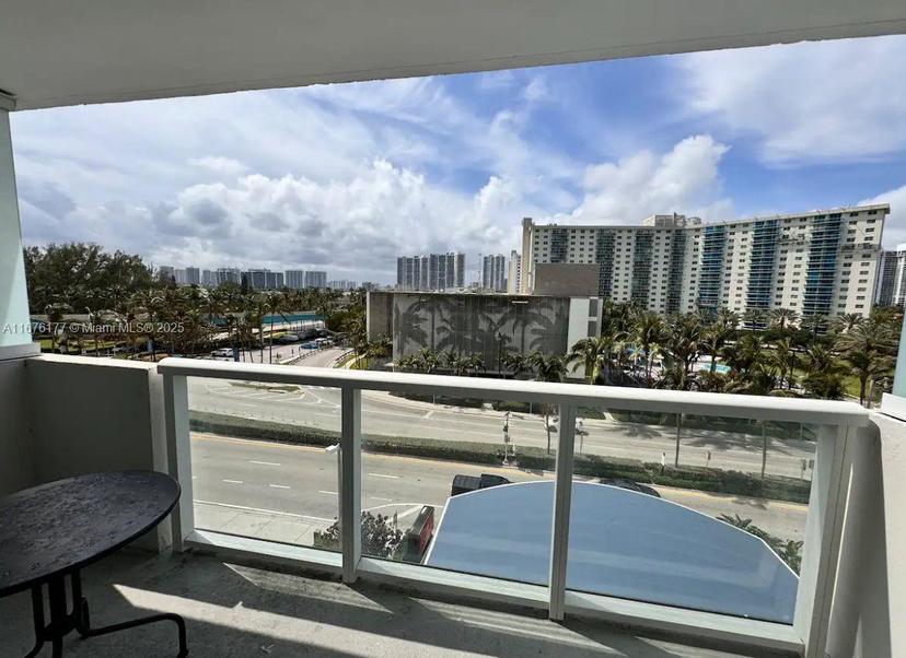 Picture of 19201 Collins Ave # 436, Sunny Isles Beach FL 33160