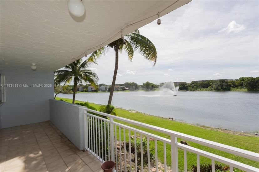 Picture of 9357 Fontainebleau Blvd # D207, Miami FL 33172