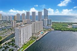 Picture of 500 Bayview Dr # 926, Sunny Isles Beach, FL 33160