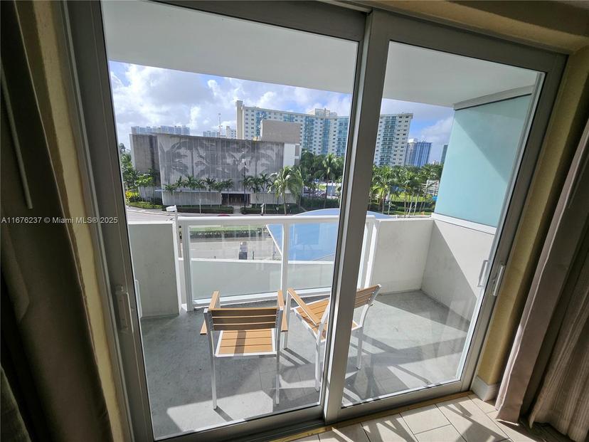 Picture of 19201 Collins Ave # 237, Sunny Isles Beach FL 33160