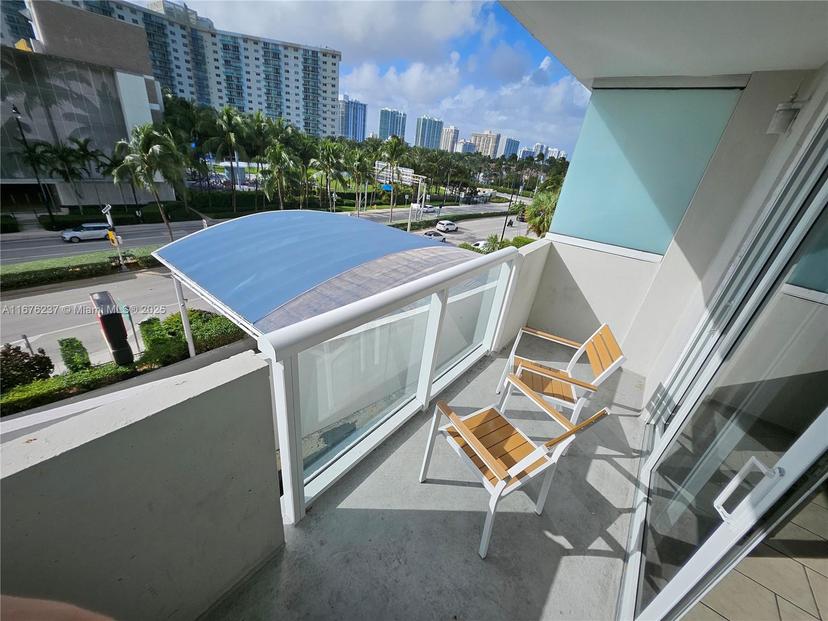 Picture of 19201 Collins Ave # 237, Sunny Isles Beach FL 33160