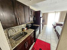 Picture of 19201 Collins Ave # 237, Sunny Isles Beach, FL 33160