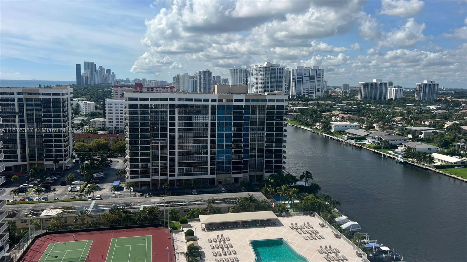 Picture of 1965 S Ocean Dr # 17M, Hallandale Beach, FL 33009