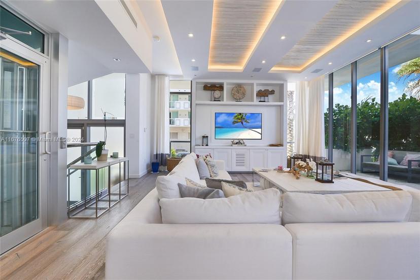 Picture of 9501 Collins Ave, Surfside FL 33154