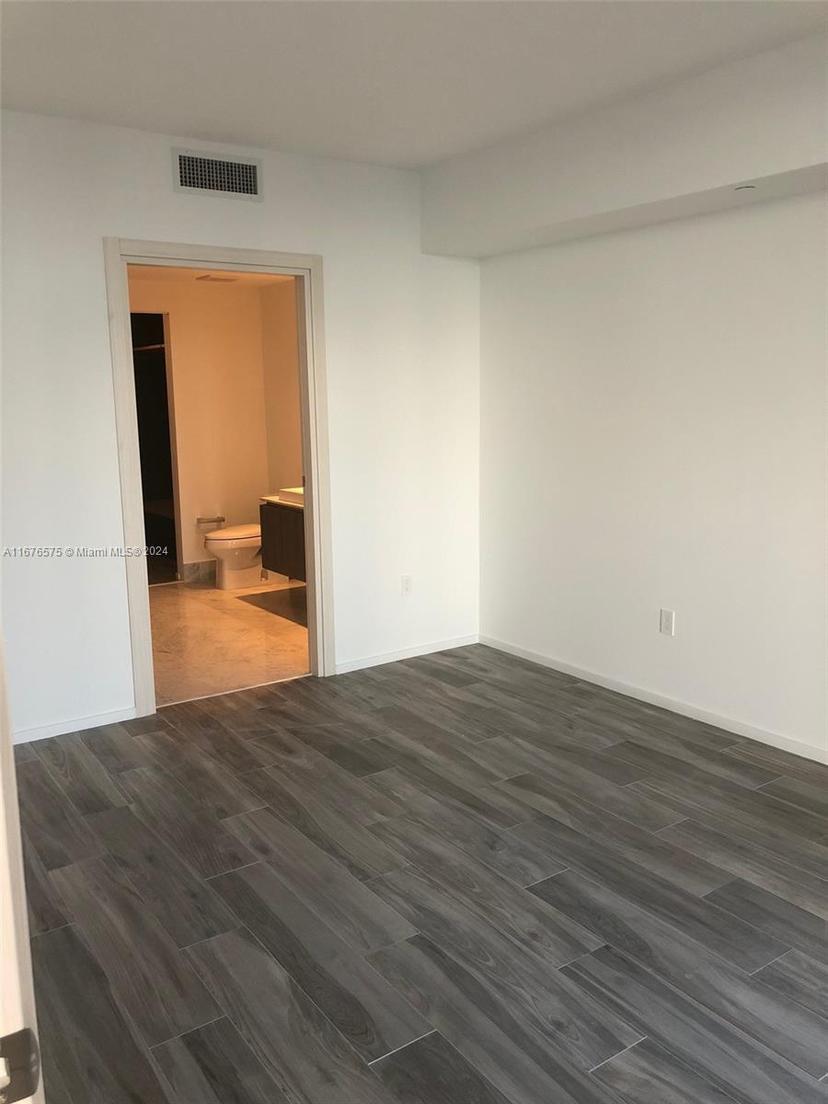 Picture of 801 S Miami Ave # 3903, Miami FL 33130