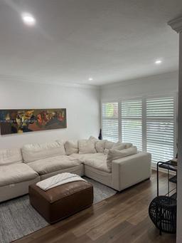 Picture of 35 Edgewater Dr # 206, Coral Gables, FL 33133