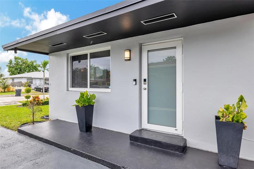 Picture of 5625 SW 40Th St, West Park FL 33023