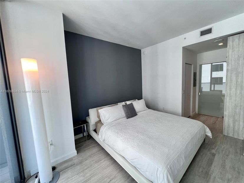 Picture of 55 SW 9Th St # 4109, Miami FL 33130