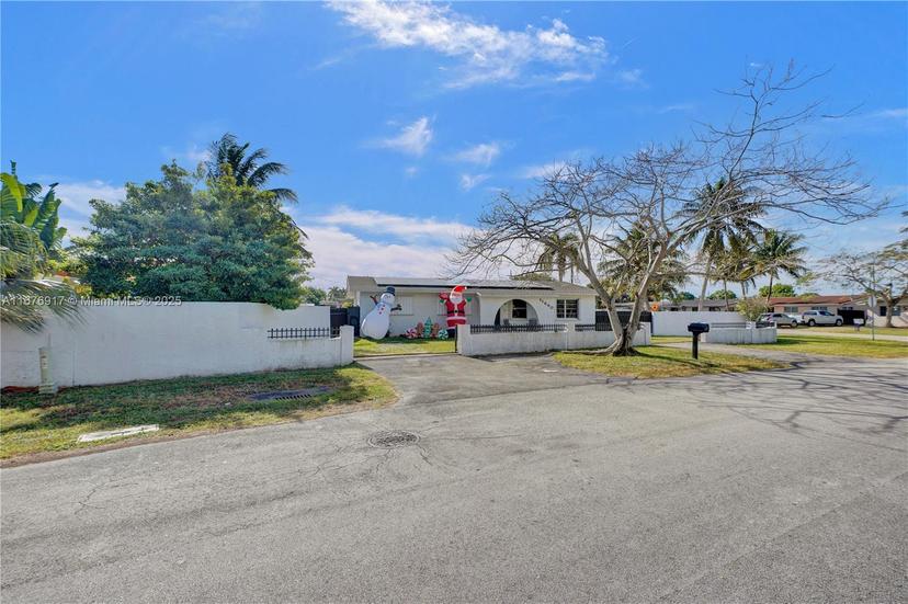 Picture of 11890 SW 5Th St, Miami FL 33184