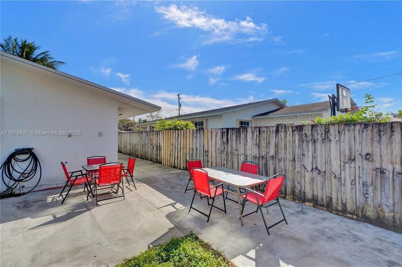 Picture of 11890 SW 5Th St, Miami FL 33184