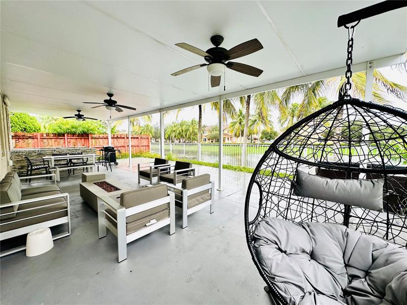 Picture of 10886 SW 242Nd St, Homestead FL 33032