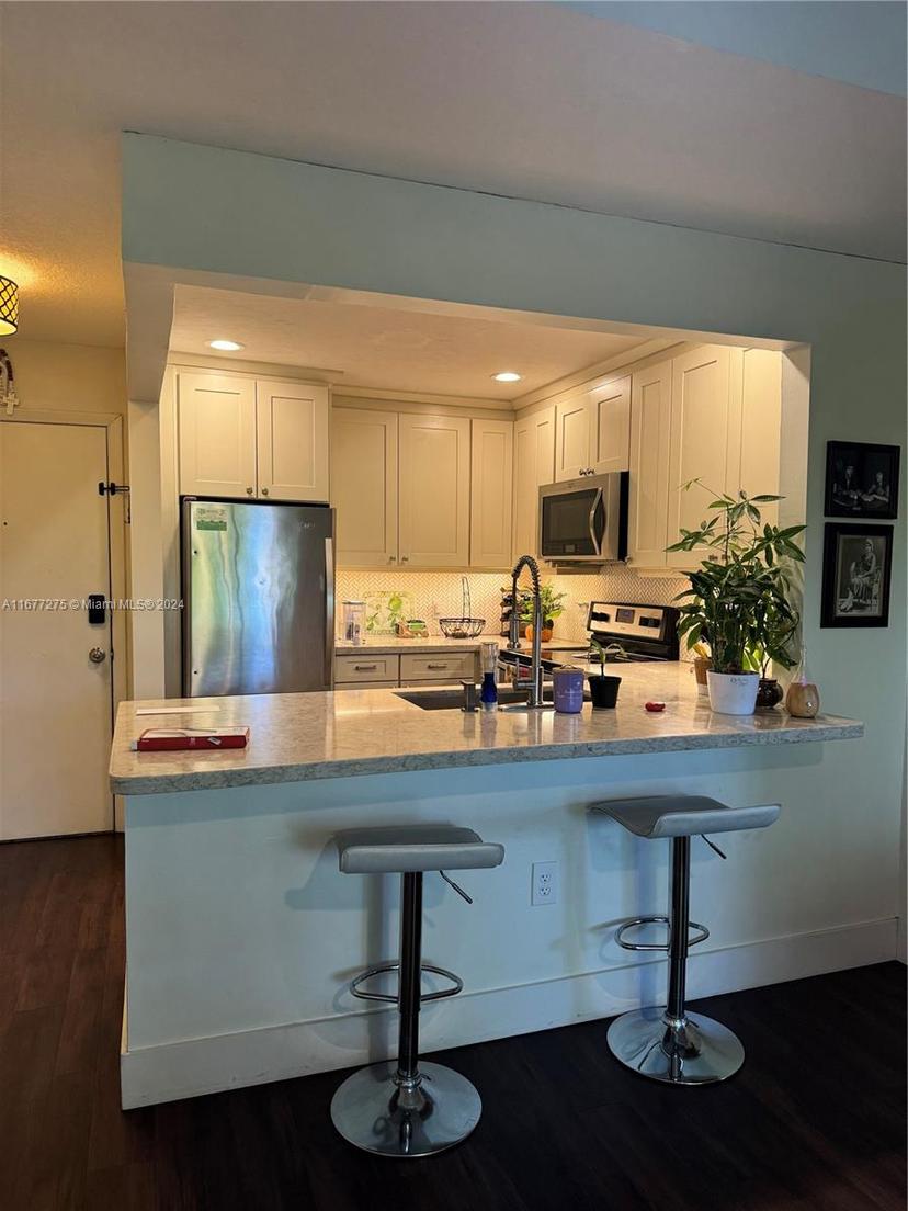 Picture of 421 SE 10Th St # A205, Dania Beach FL 33004