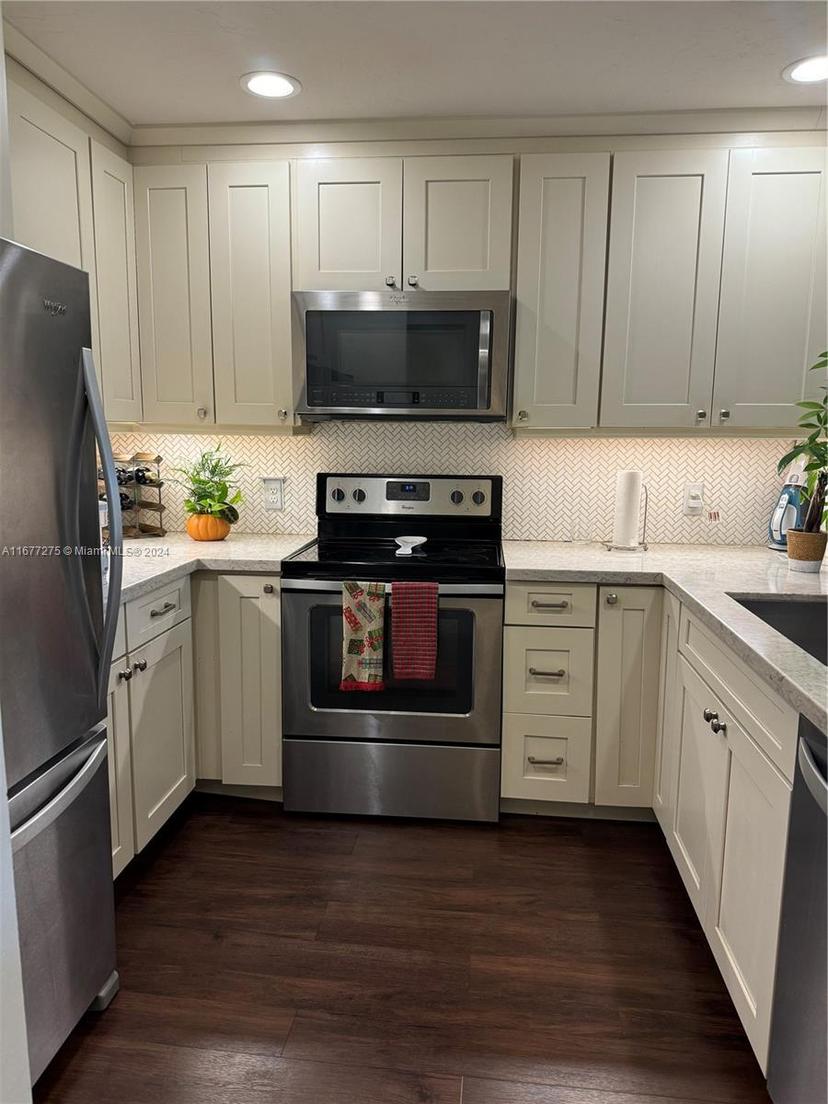 Picture of 421 SE 10Th St # A205, Dania Beach FL 33004