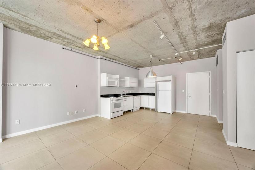 Picture of 690 SW 1St Ct # 1730, Miami FL 33130