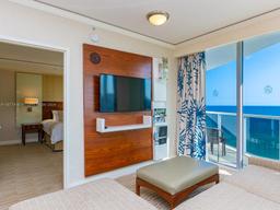 Picture of 18001 Collins Ave # 1414, Sunny Isles Beach, FL 33160
