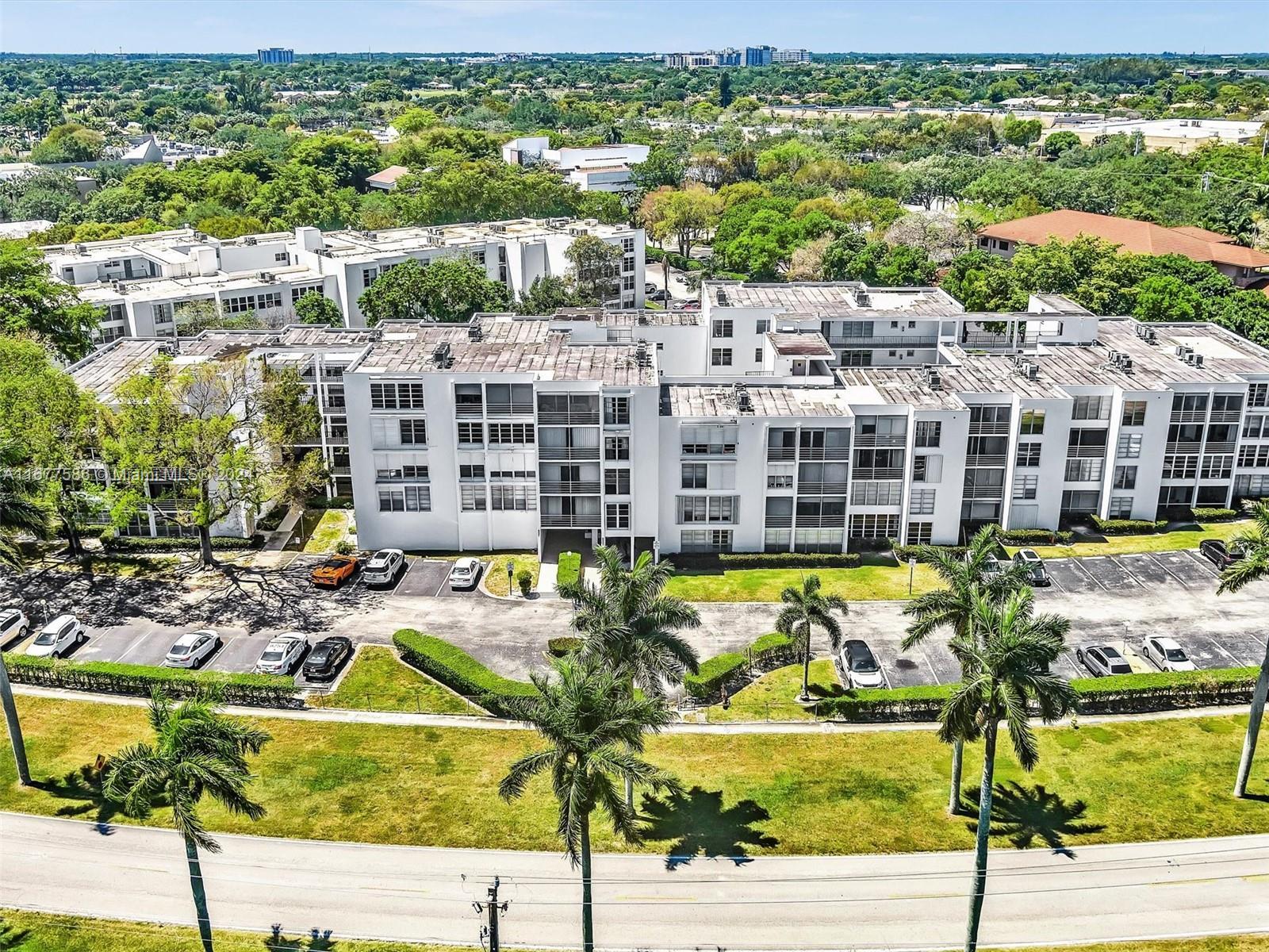 Picture of 6921 Cypress Rd, Plantation, FL 33317