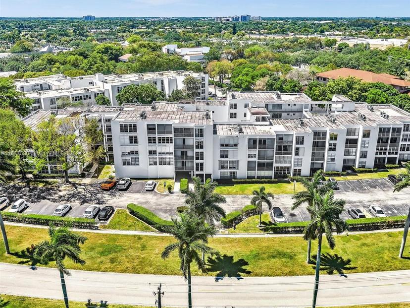 Picture of 6921 Cypress Rd, Plantation FL 33317