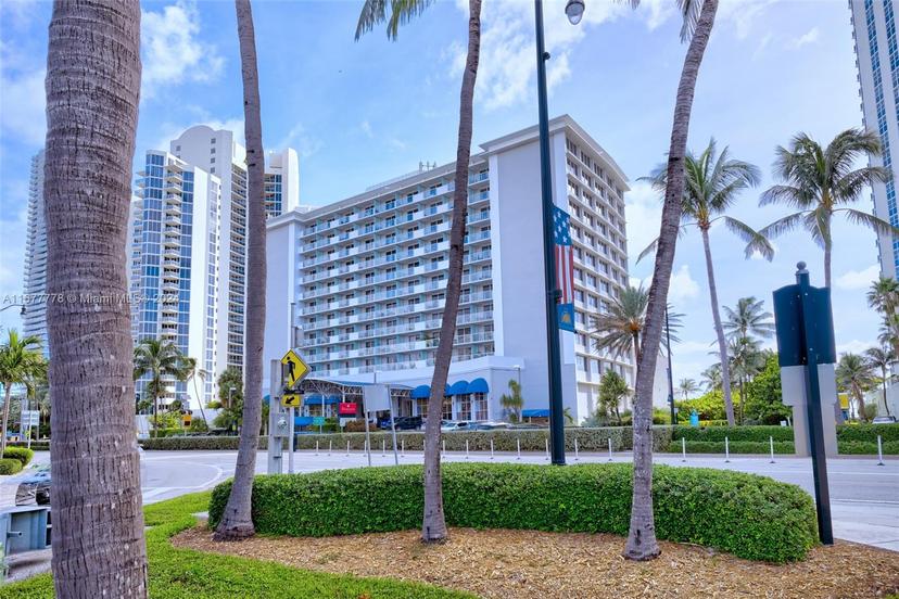 Picture of 19201 Collins Ave # 630, Sunny Isles Beach FL 33160