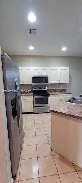 Picture of 1400 Lucaya Dr, Riviera Beach FL 33404