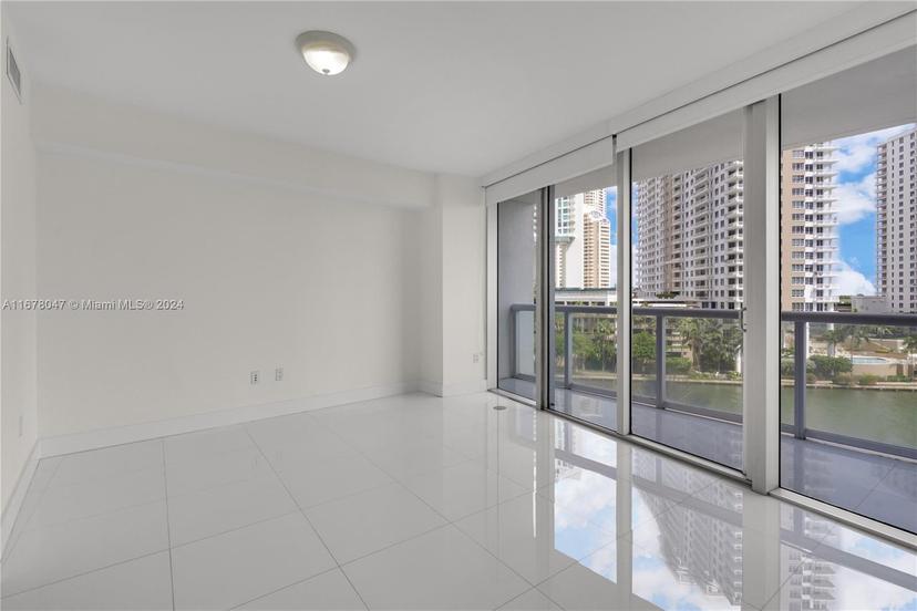 Picture of 495 Brickell Ave, Miami FL 33131