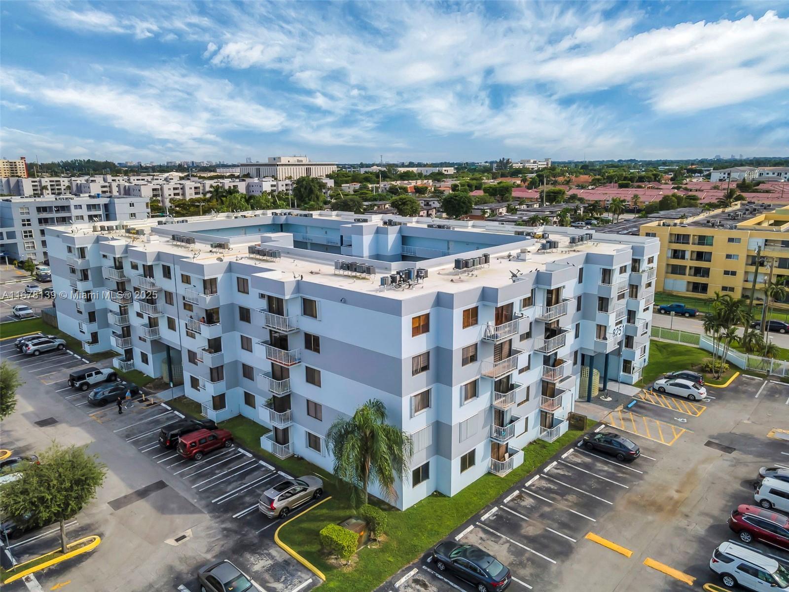 Picture of 8251 NW 8Th St # 114, Miami, FL 33126