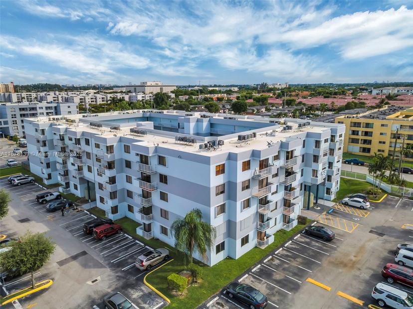 Picture of 8251 NW 8Th St # 114, Miami FL 33126