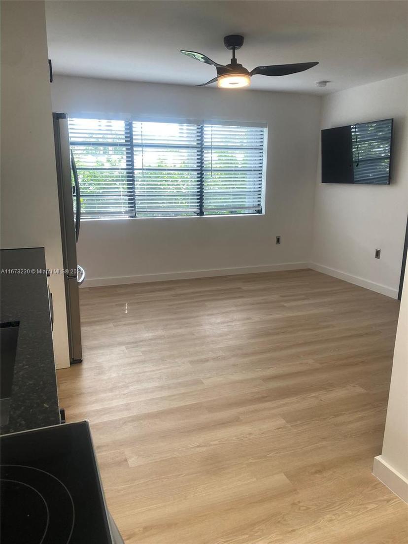 Picture of 2425 NE 135Th Ln, North Miami Beach FL 33181