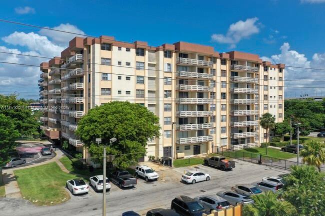Picture of 15600 NW 7Th Ave # 114, Miami, FL 33169