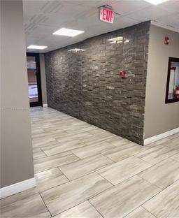 Picture of 15600 NW 7Th Ave # 114, Miami, FL 33169