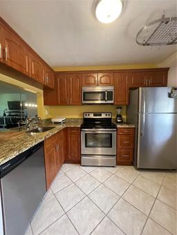 Picture of 2786 NW 104Th Ave # 211, Sunrise, FL 33322