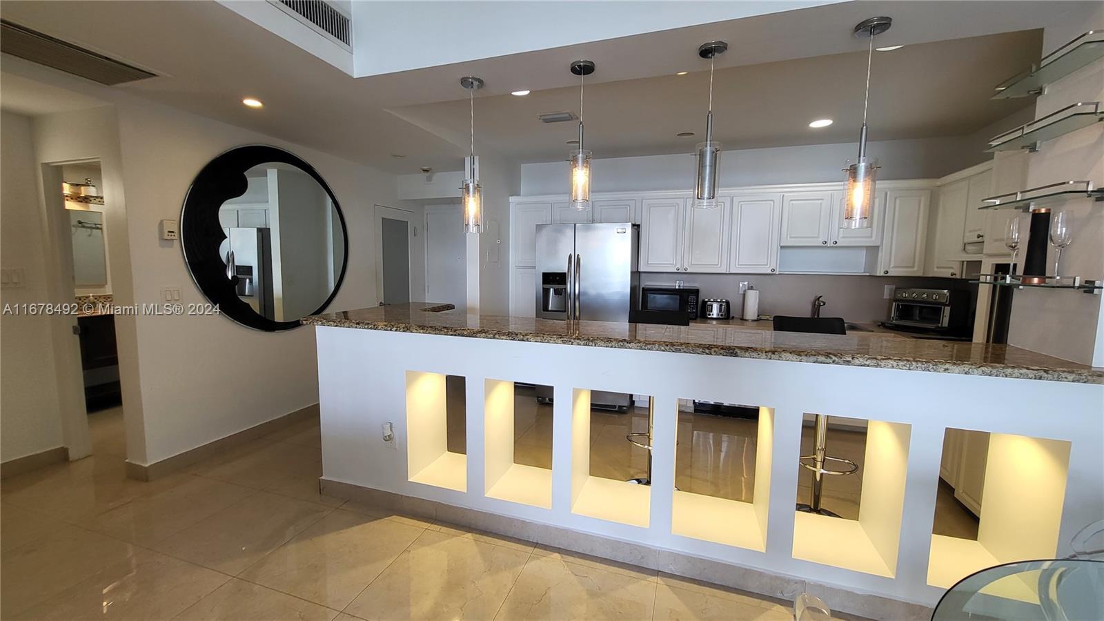 Picture of 19390 Collins Ave # 09, Sunny Isles Beach, FL 33160