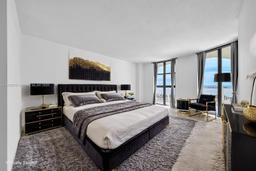 Picture of 1000 Quayside Ter # 10, Miami, FL 33138
