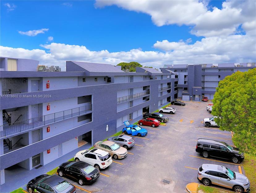 Picture of 210 W Fontainebleau Blvd # 302, Miami FL 33172