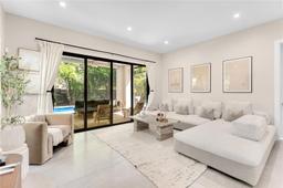 Picture of 624 N Victoria Park Rd, Fort Lauderdale, FL 33304