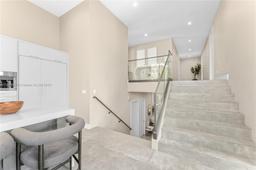 Picture of 624 N Victoria Park Rd, Fort Lauderdale, FL 33304
