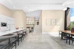 Picture of 624 N Victoria Park Rd, Fort Lauderdale, FL 33304
